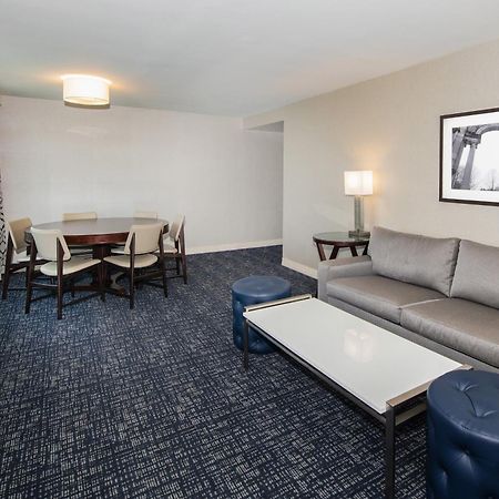 Sheraton Suites Philadelphia Airport Eksteriør bilde