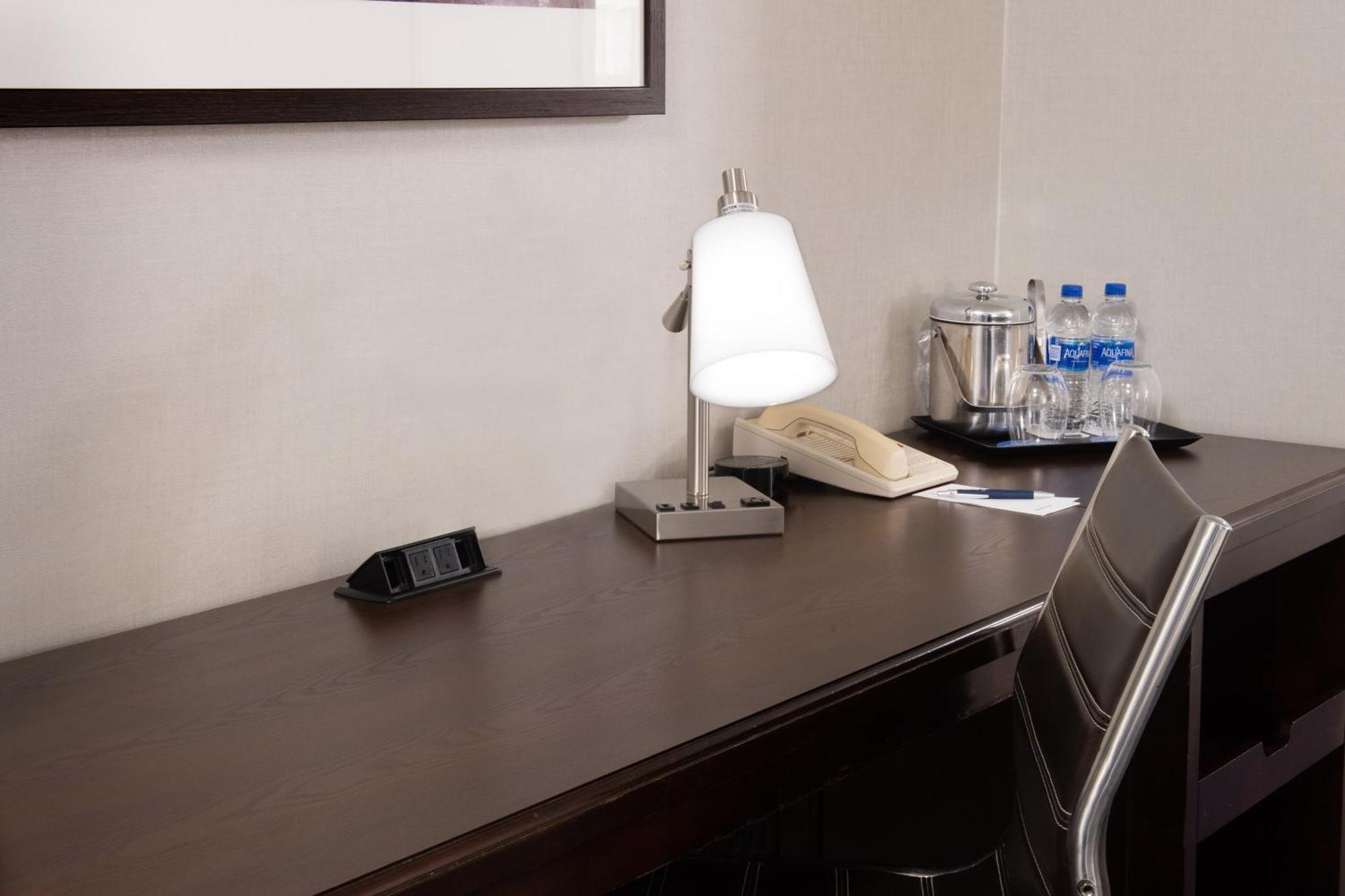 Sheraton Suites Philadelphia Airport Eksteriør bilde